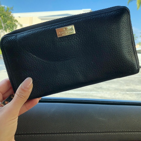 Kate Spade Wallet - Picture 6 of 6